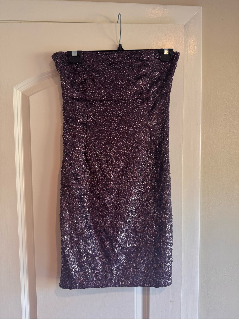 Alice + Olivia Strapless Purple Sequin Mini Dress Size 2 - Picture 2 of 5